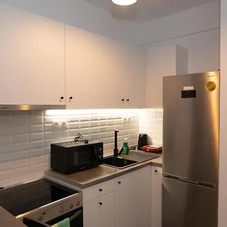 Athens Urban Style Apt- Larisis Station-3